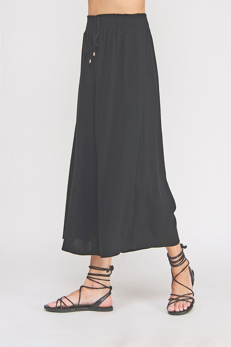 Smocked Tie-Waist Wide-Leg Capri in Black