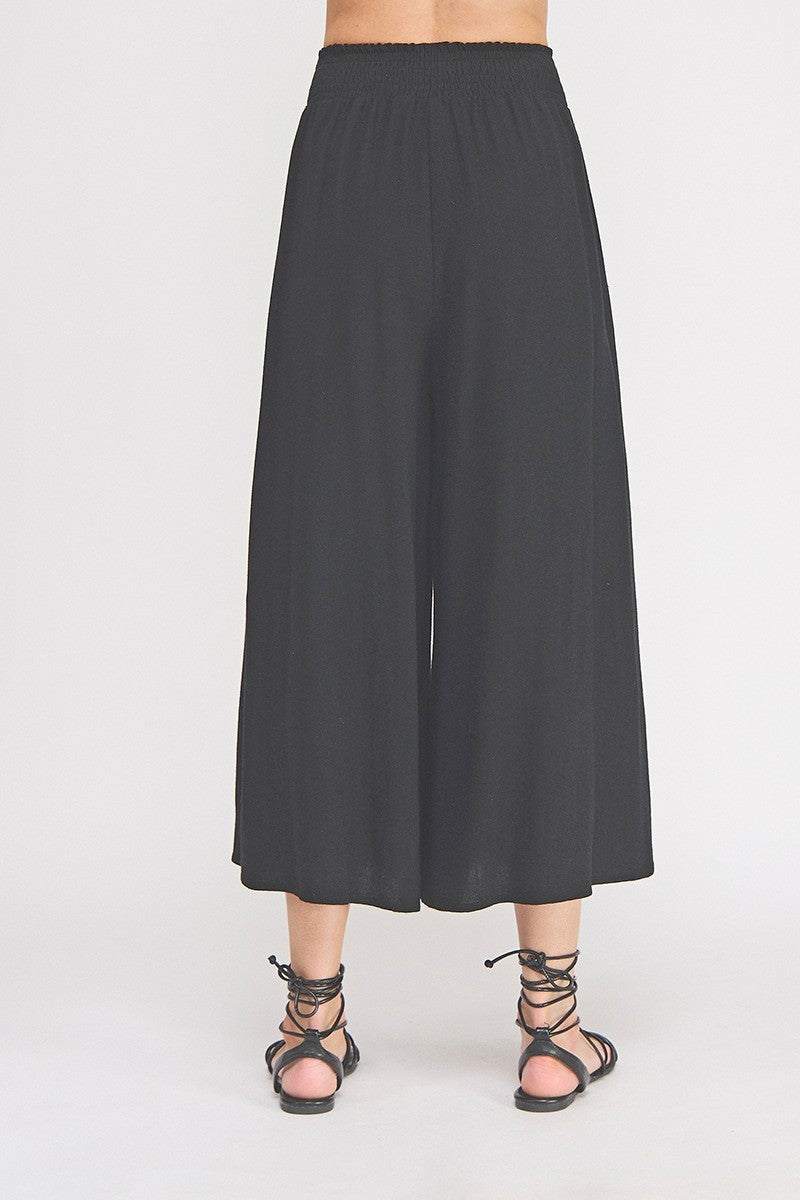Smocked Tie-Waist Wide-Leg Capri in Black