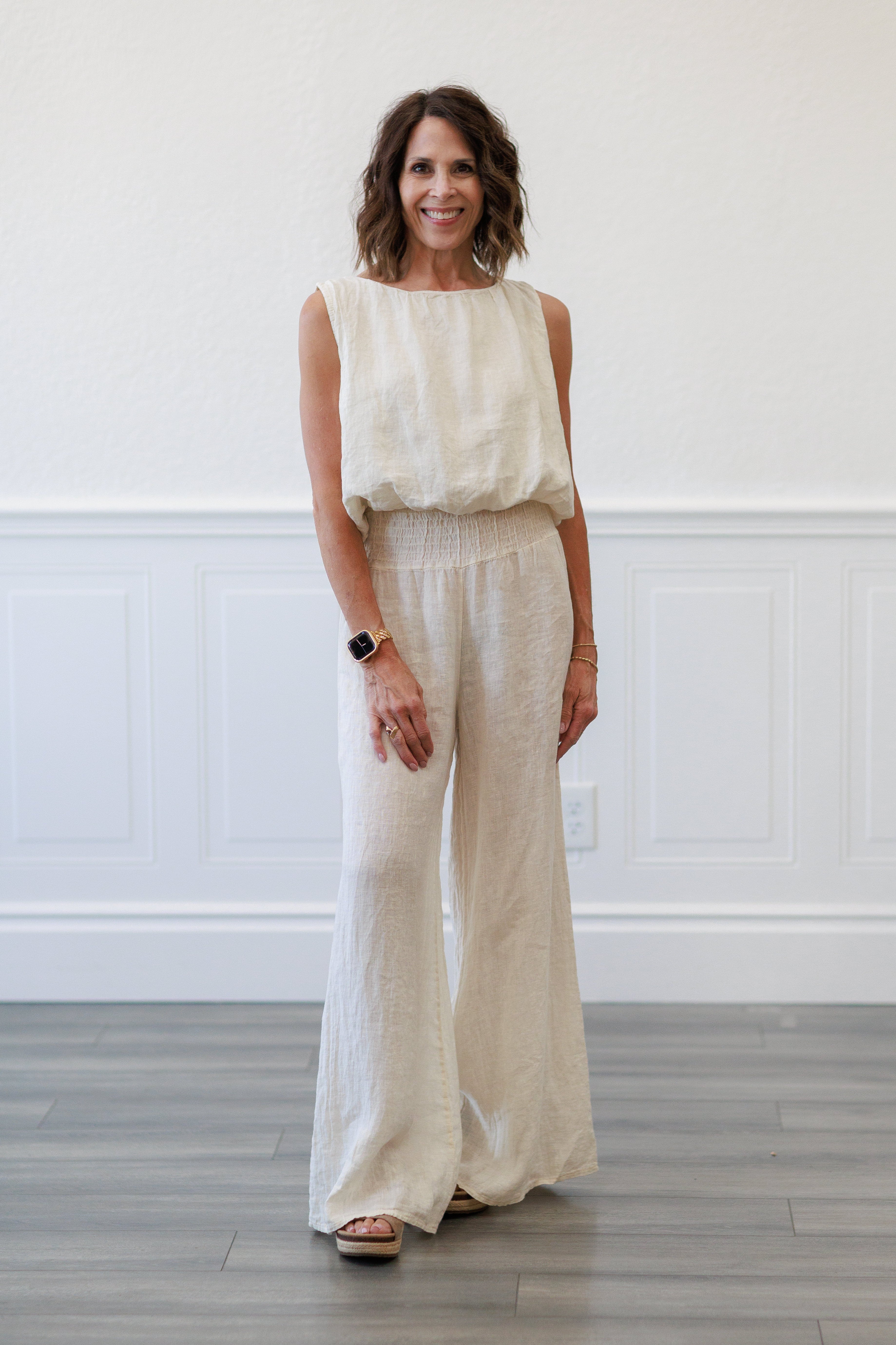 Butter Linen Sleeveless Blouson Top | Elastic Gathered Hem