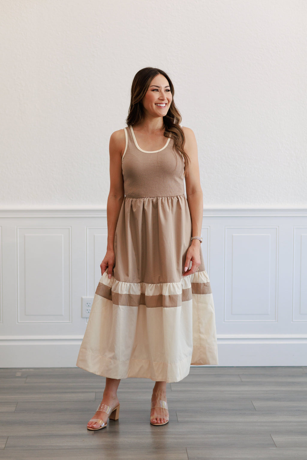 Contrast Trim Midi Dress in Tan