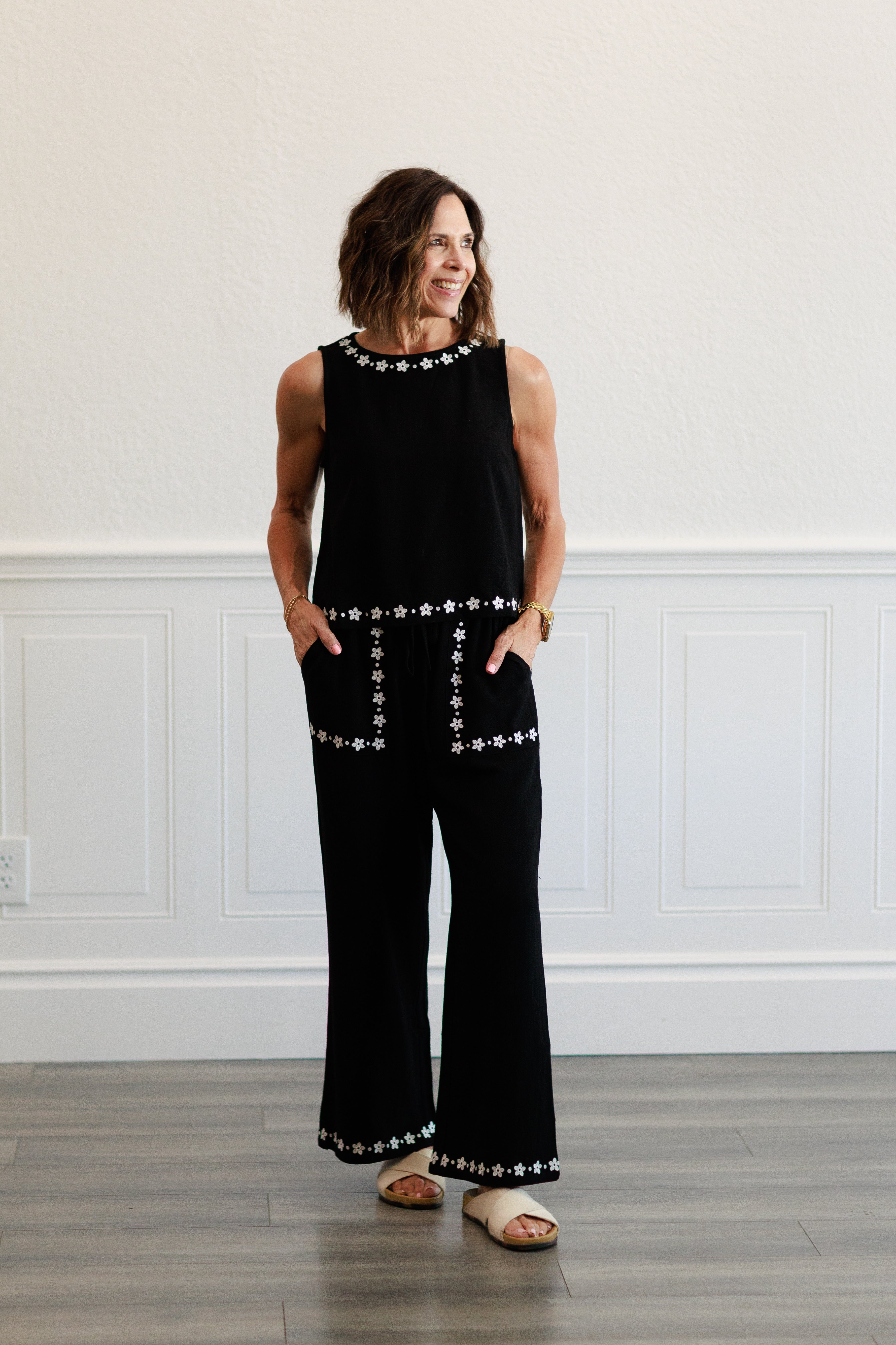 Embroidered Soft Linen Sleeveless Tank Top