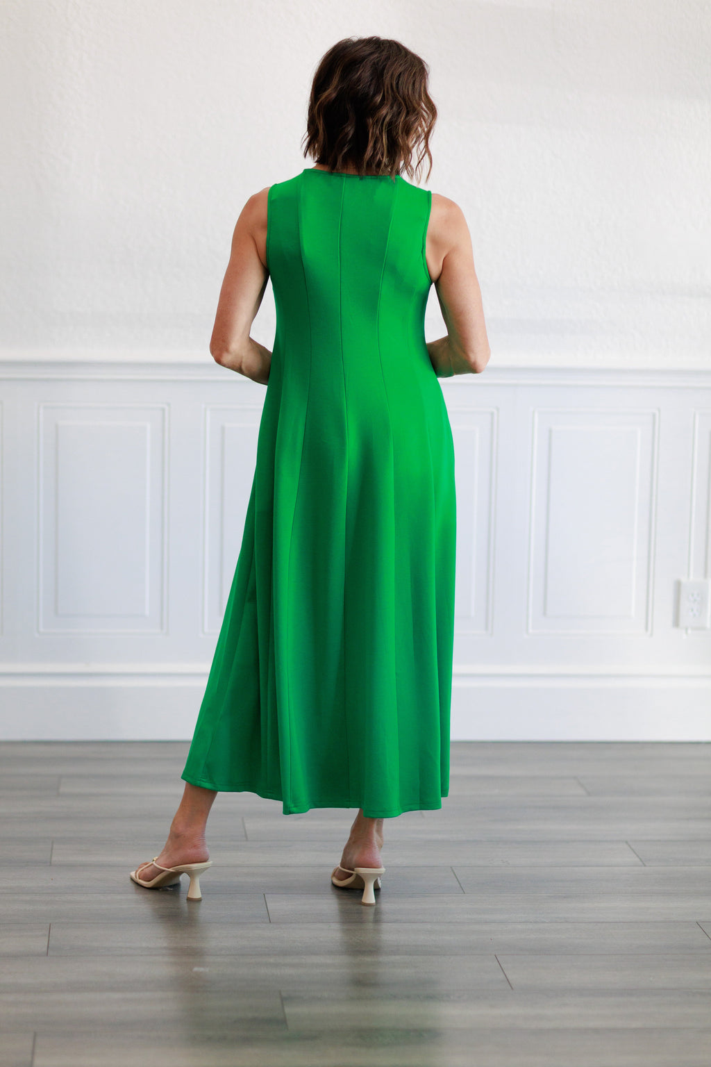 Sleeveless Panel Seam Midi Dress in Green