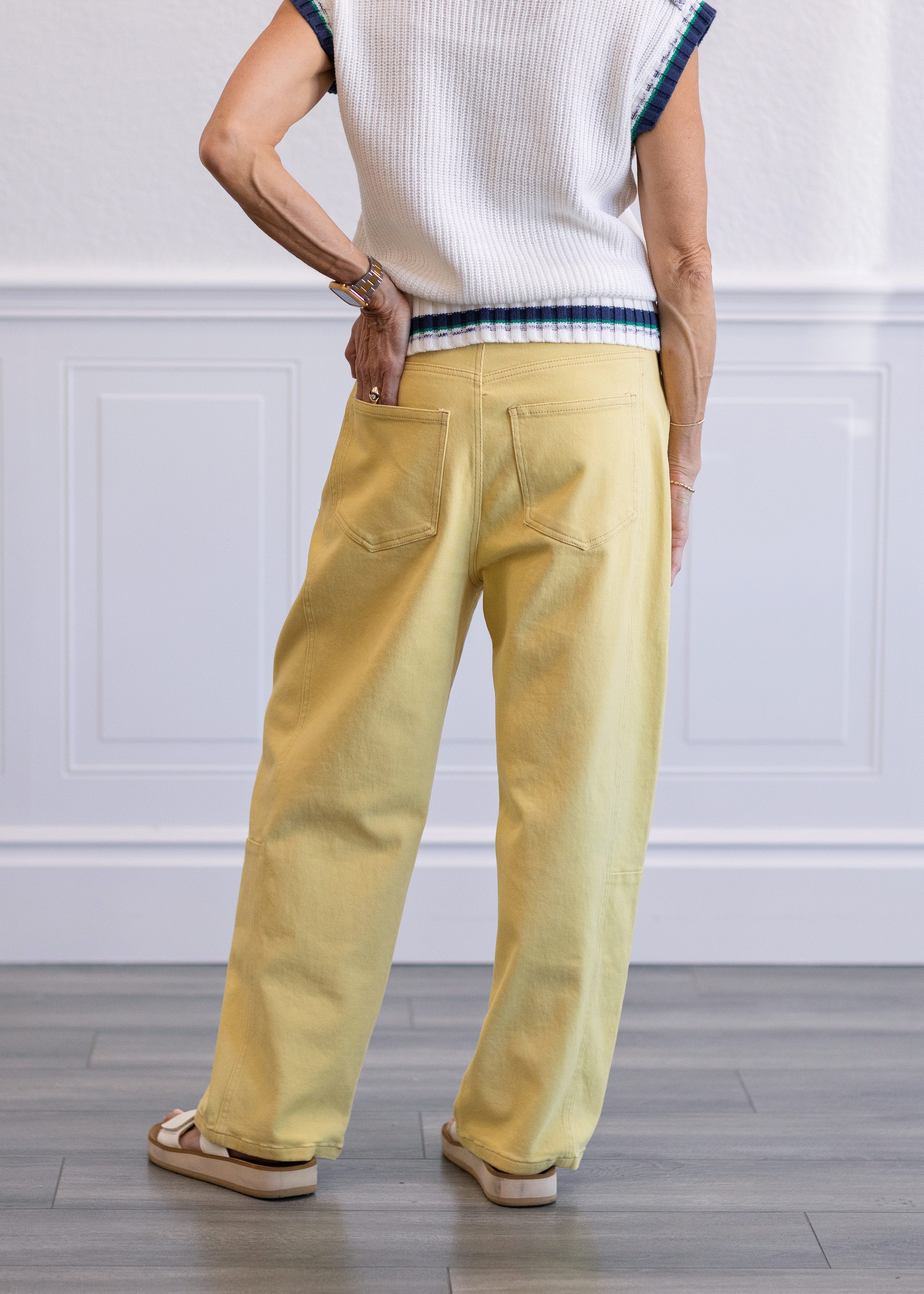 Mid Rise Barrel Cotton Twill Jeans in Yellow Iris