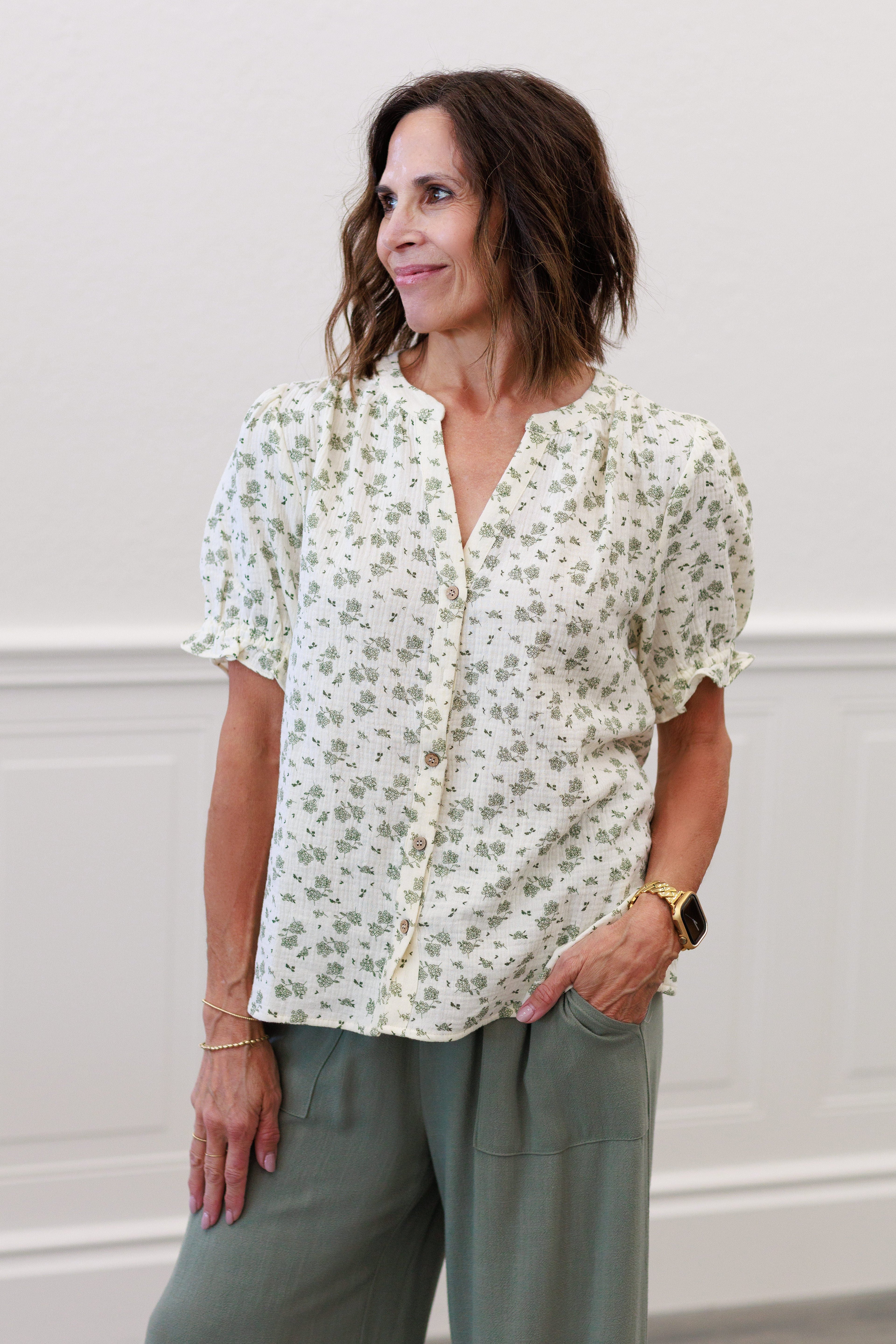 Ruffle Detail Short Sleeve Blouse in Green Floral