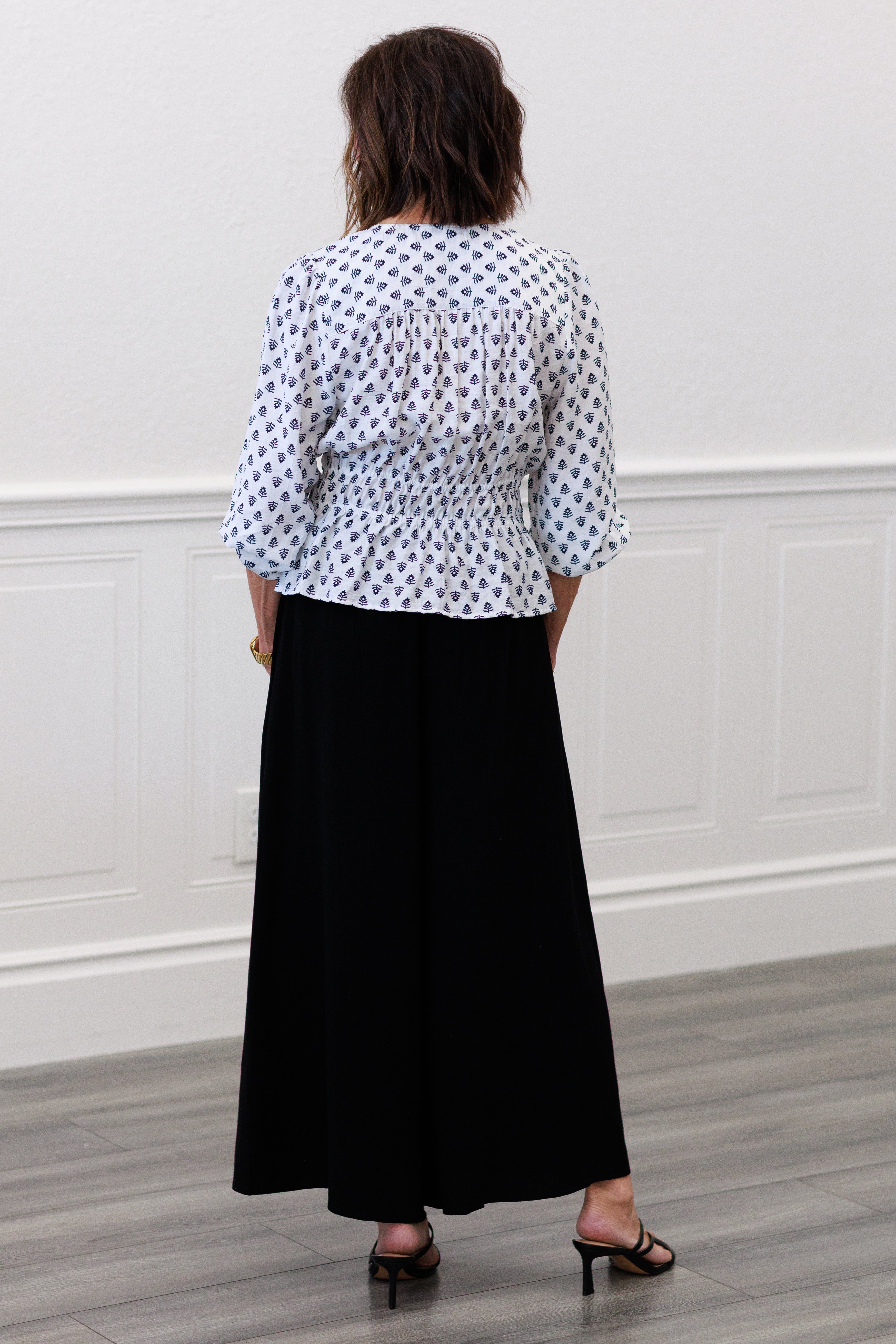Smocked Tie-Waist Wide-Leg Capri in Black
