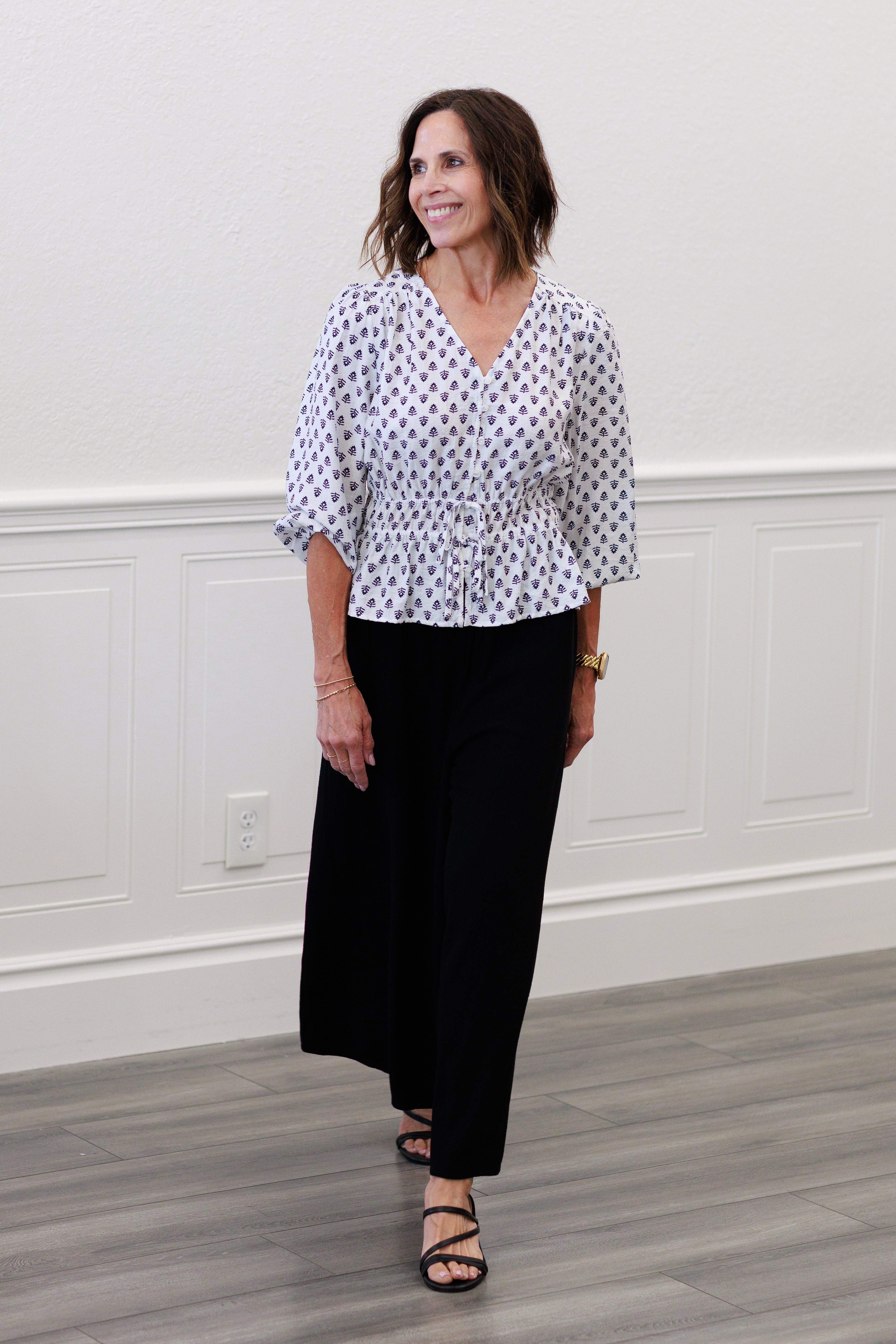 Smocked Tie-Waist Wide-Leg Capri in Black