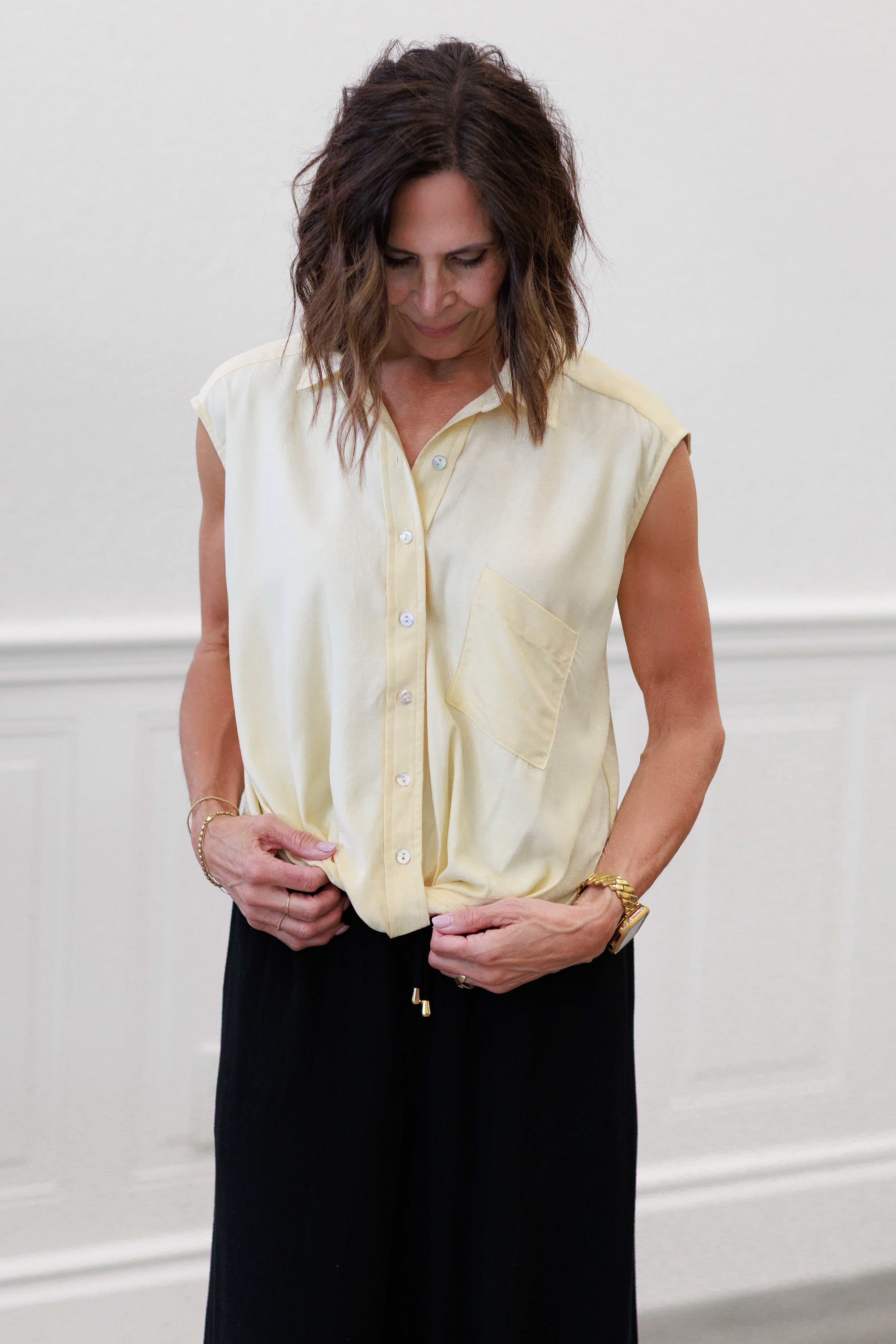 Wide Shoulder Twisted Hem Shirt in Butter Yellow