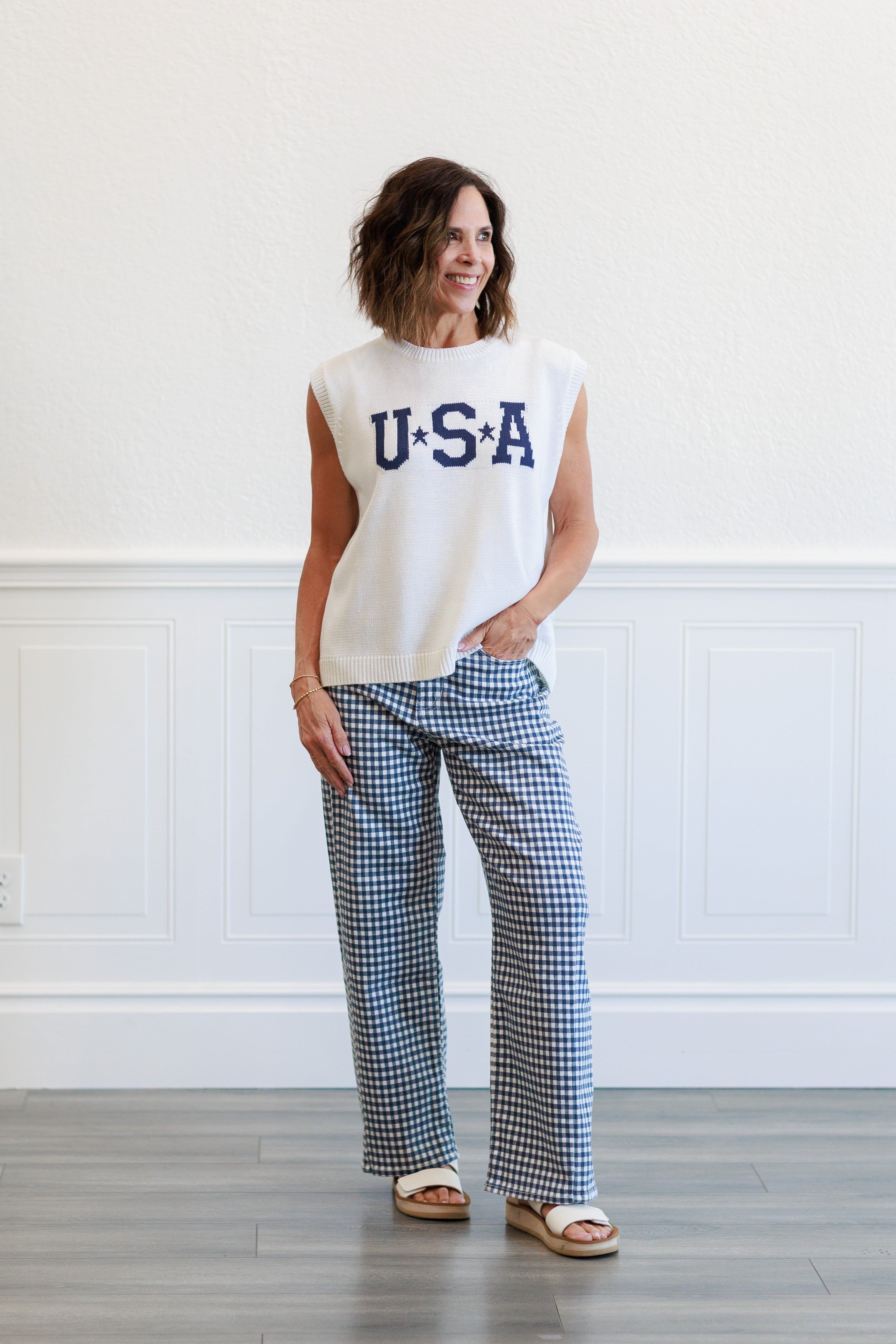 Barrel Jean Twist in Navy Gingham