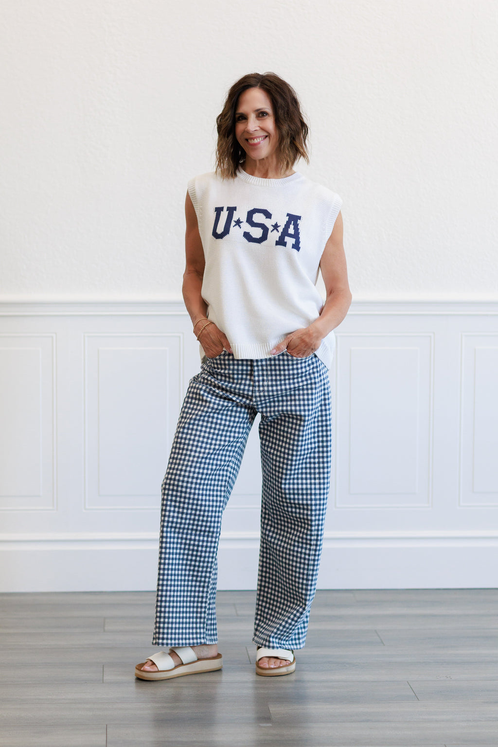 Barrel Jean Twist in Navy Gingham