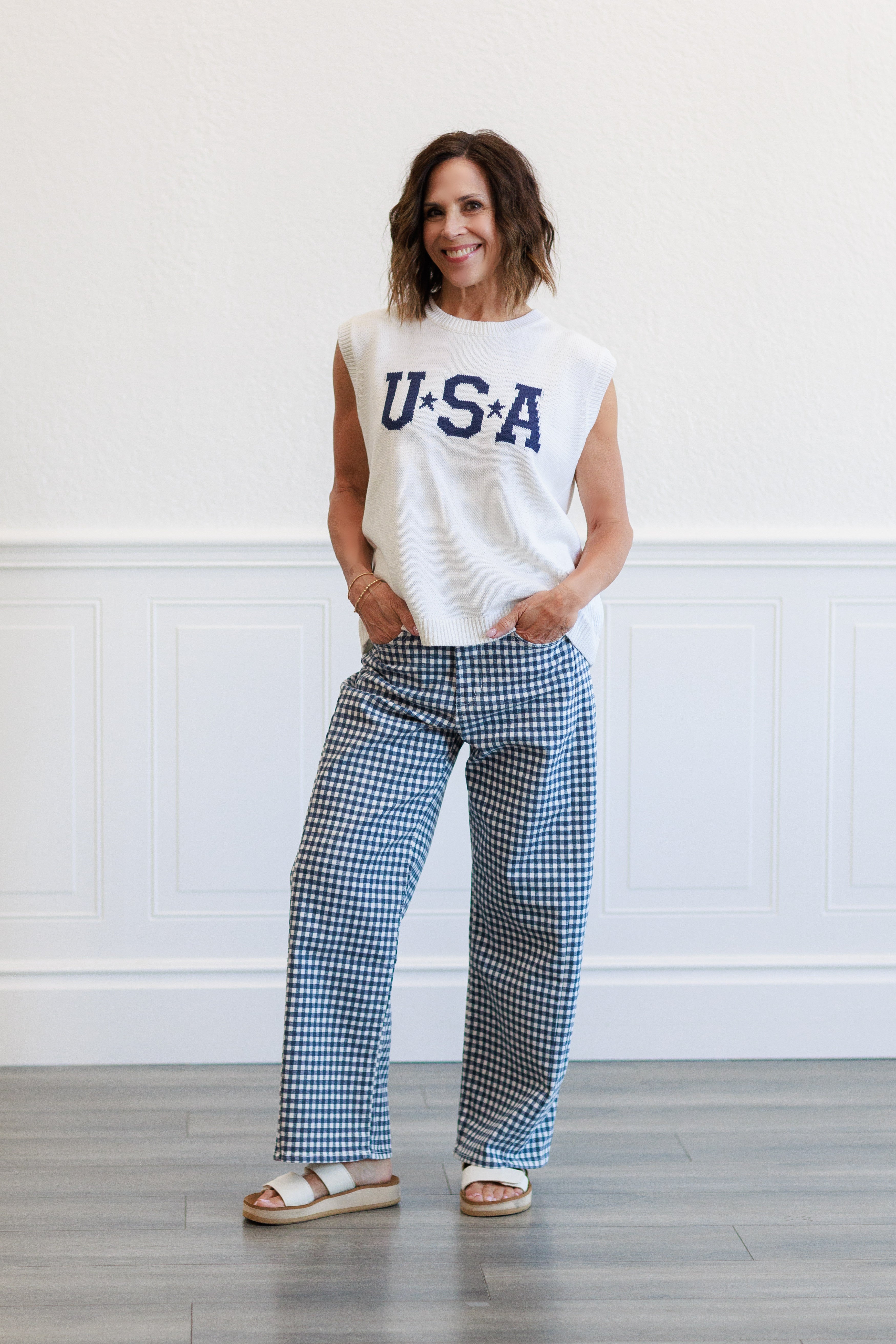 Barrel Jean Twist in Navy Gingham