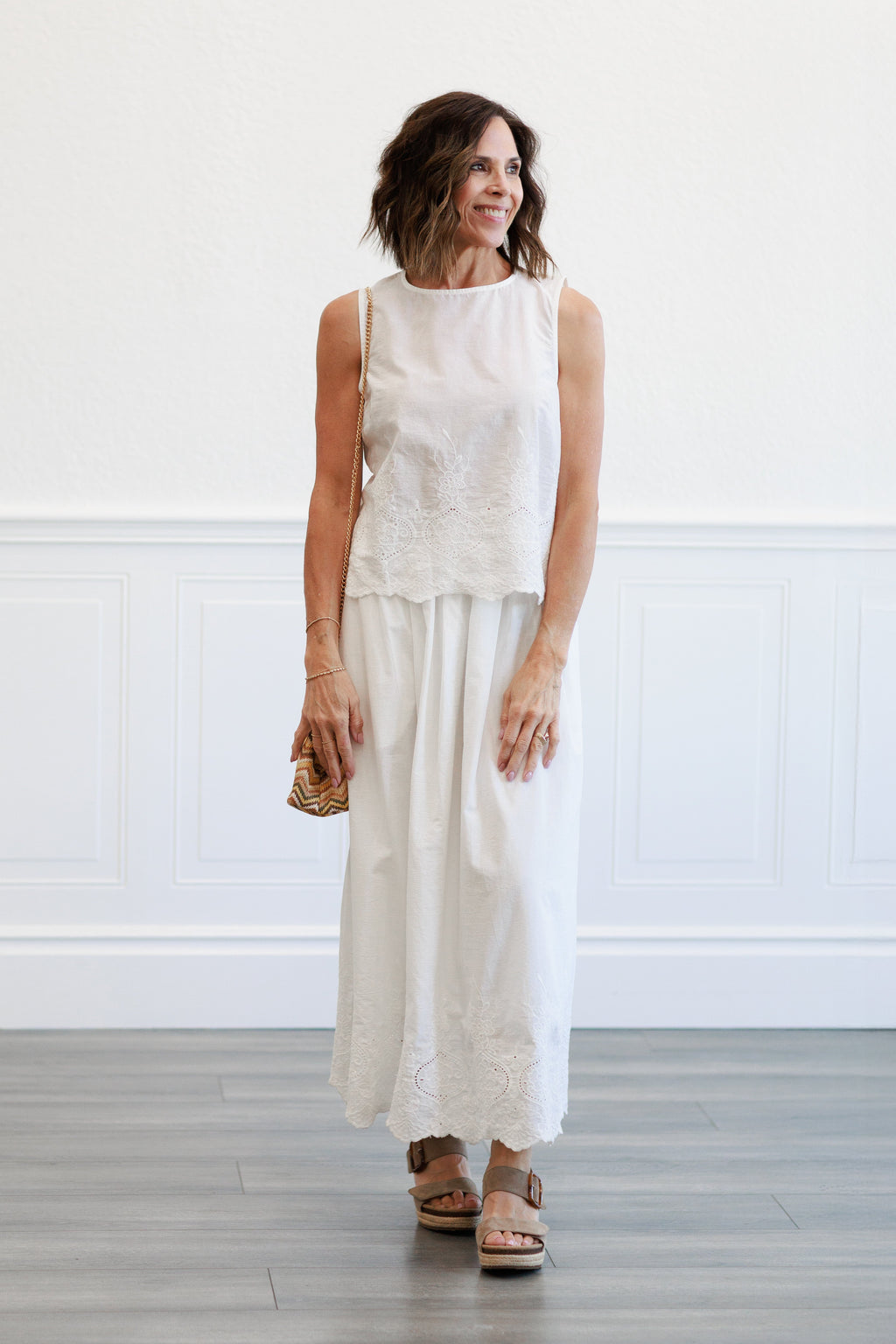 Eyelet Hem Tank Top in White