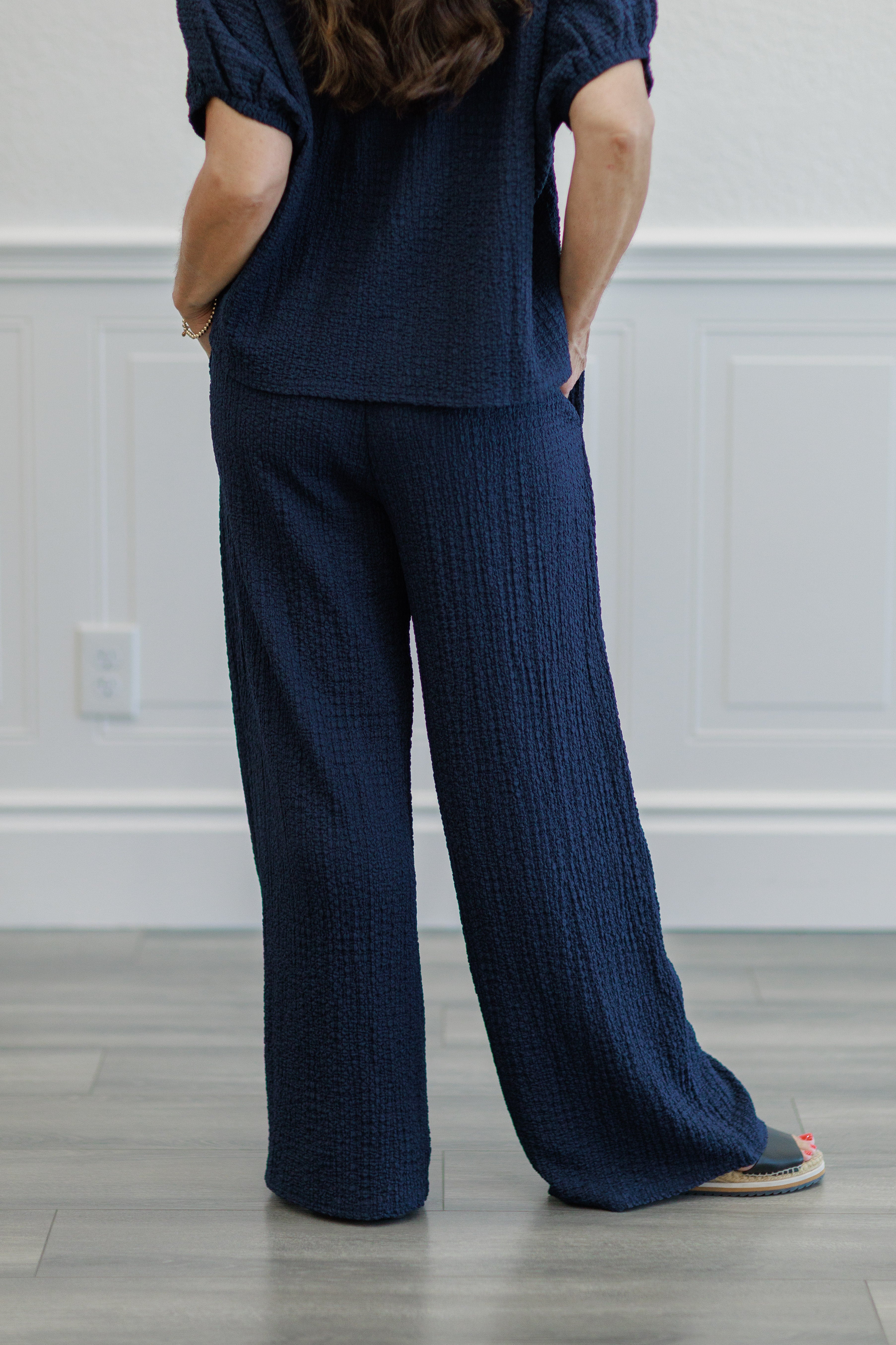 Textured Wide Leg Drawstring Pants