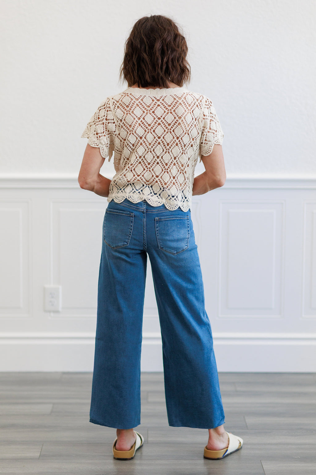 Super Soft Medium Wash High Waist Wide Leg Crop Jeans
