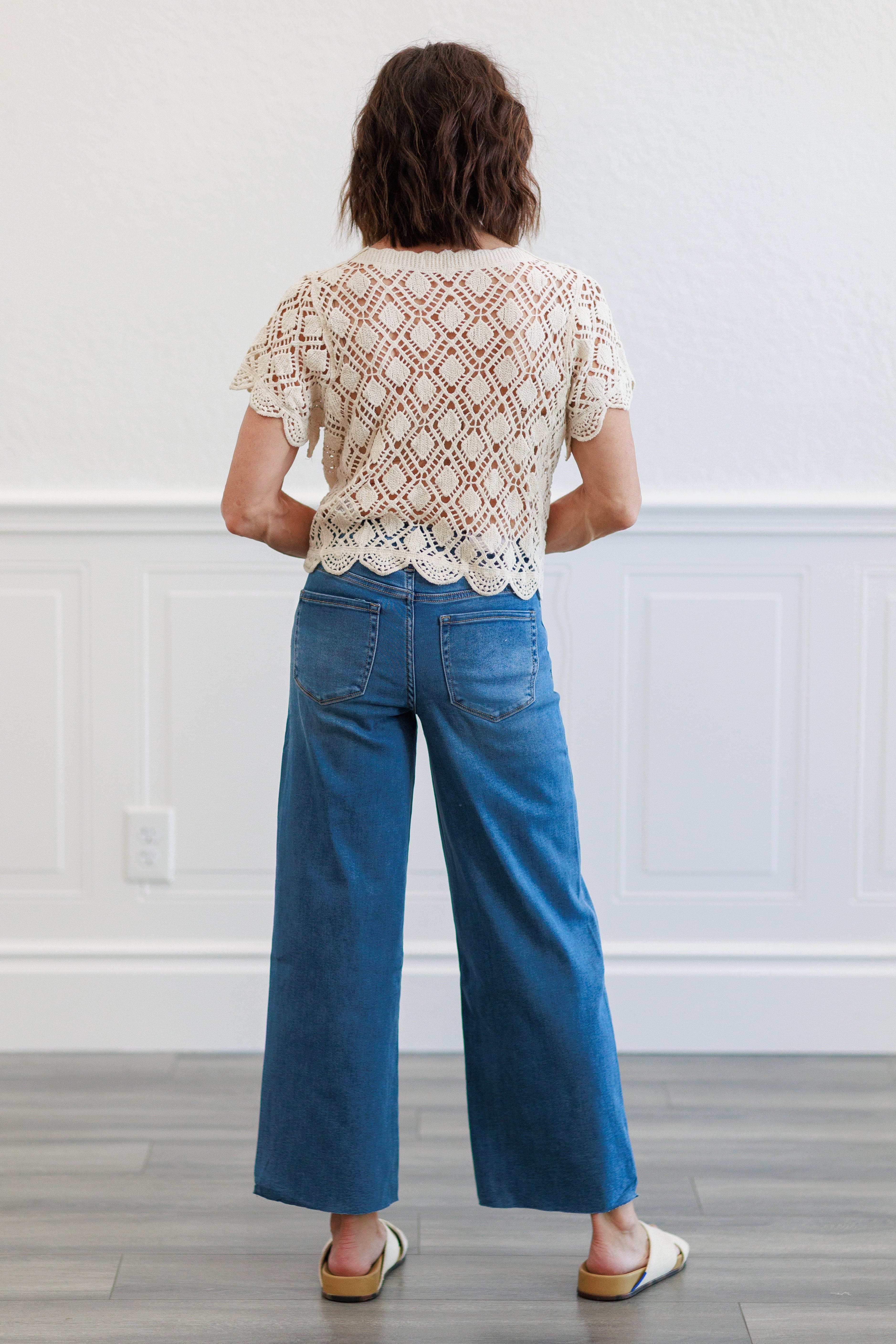 Super Soft Medium Wash High Waist Wide Leg Crop Jeans
