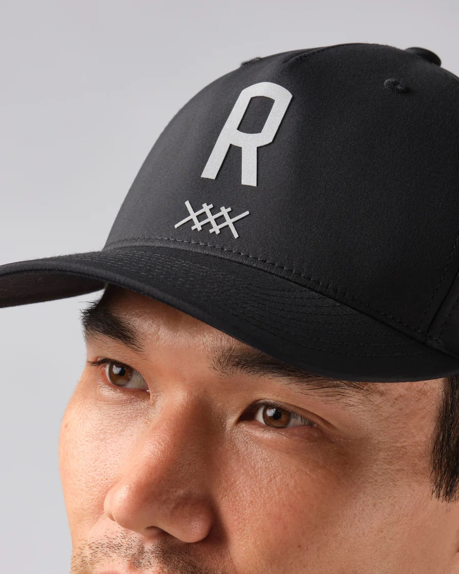 Peak Hat - Black